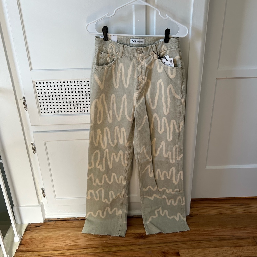 NWT Zara ZW The ‘90s Full Length Jeans Printed Pastel Green